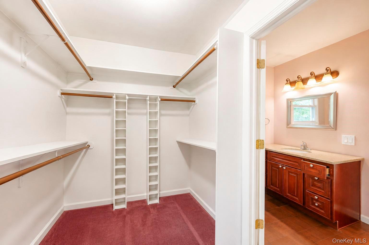 5 Cathy Lane – For Sale photo 17