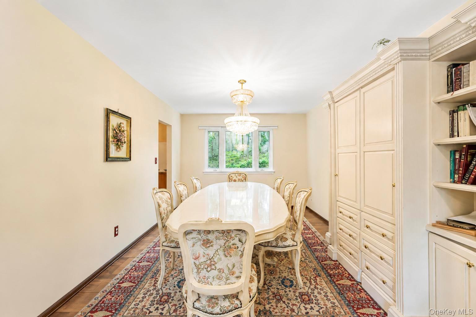 5 Cathy Lane – For Sale photo 5