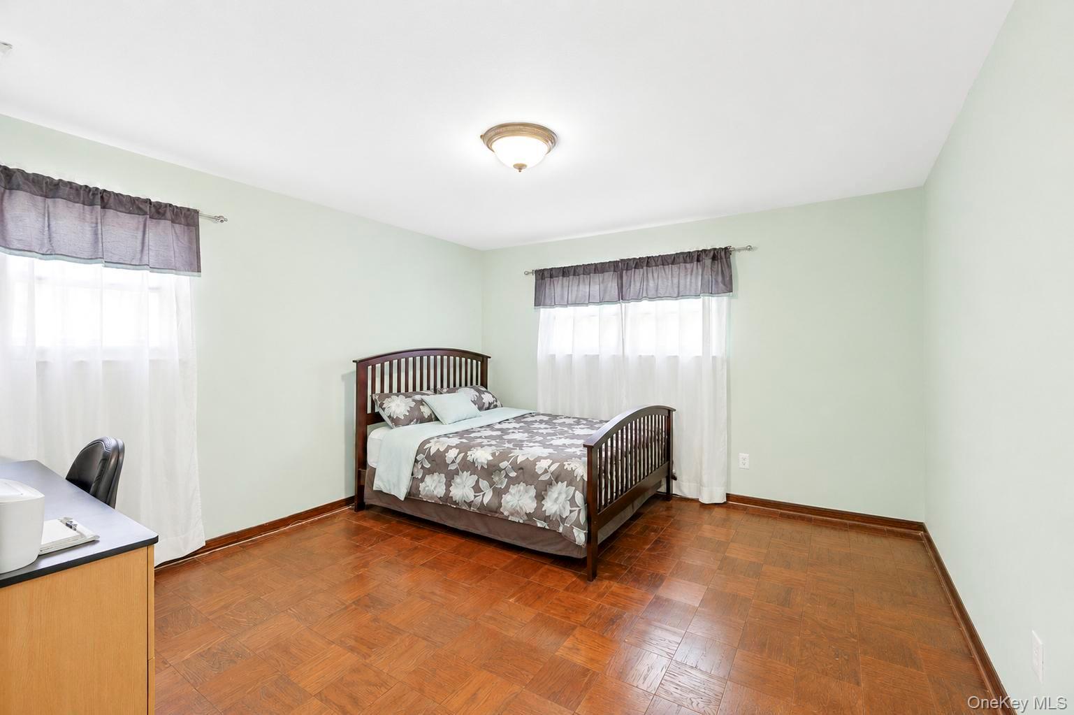5 Cathy Lane – For Sale photo 20