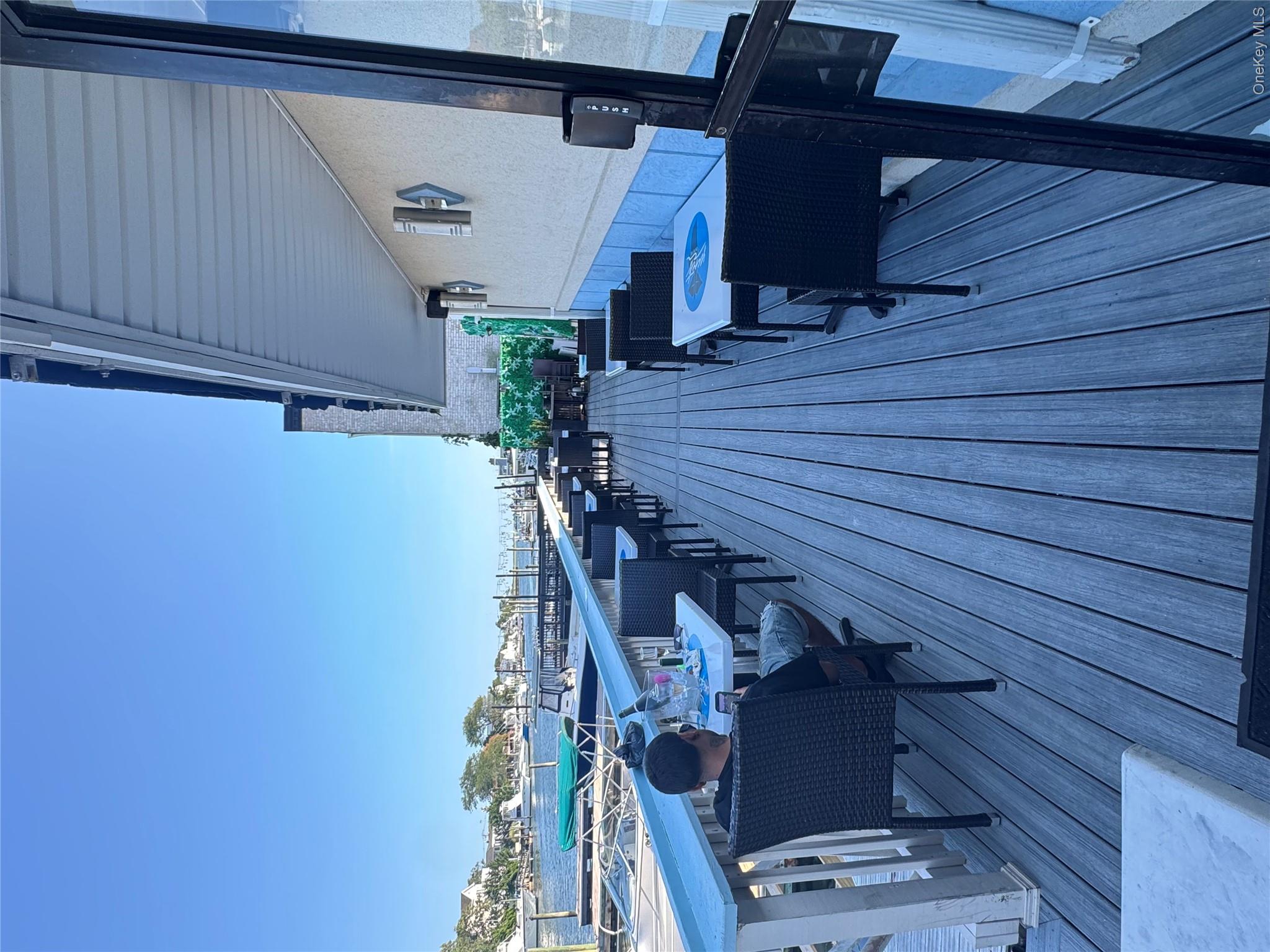 281 Woodcleft Avenue, Unit 2 photo 2
