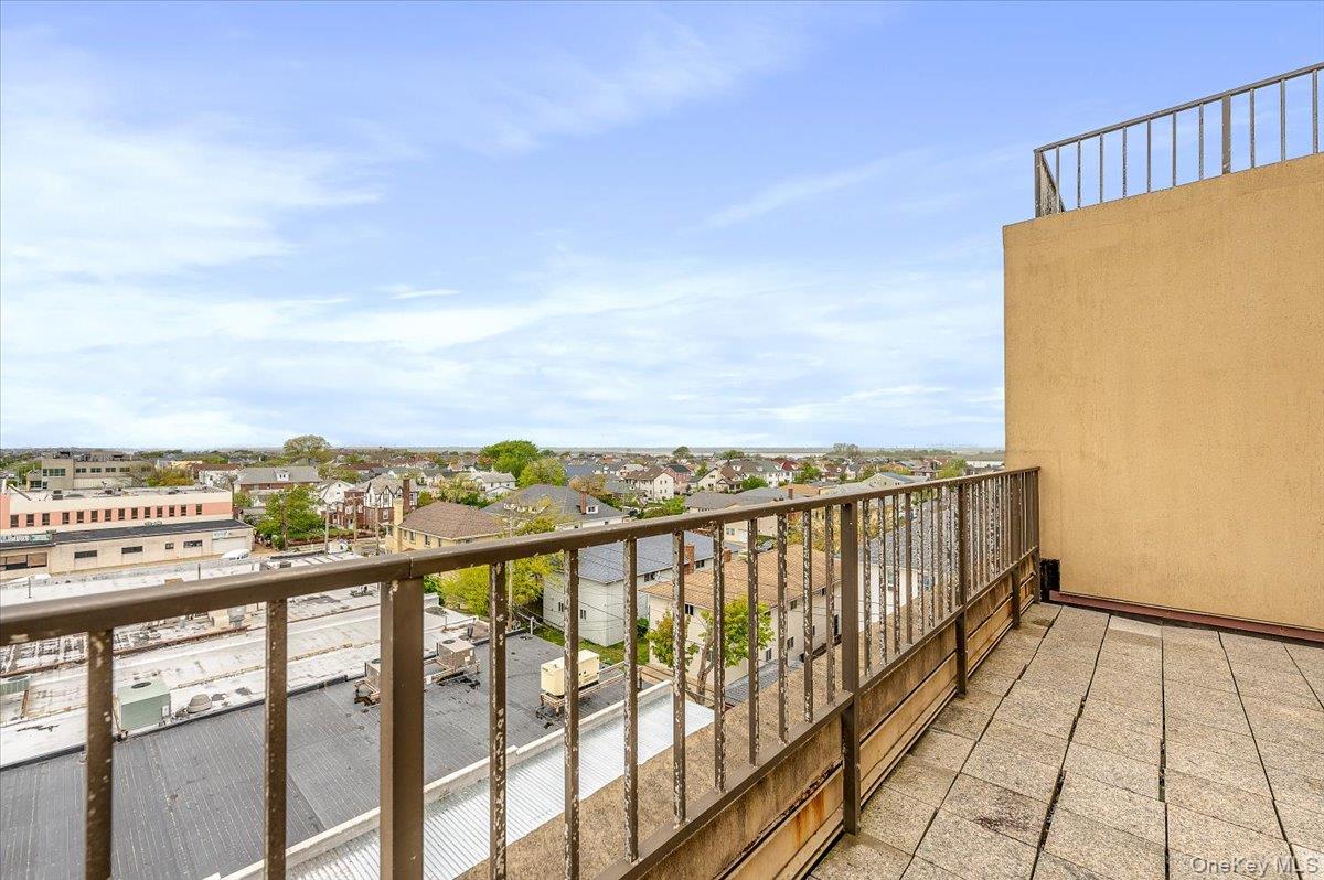 235 W Park Avenue, Unit 205 photo 15