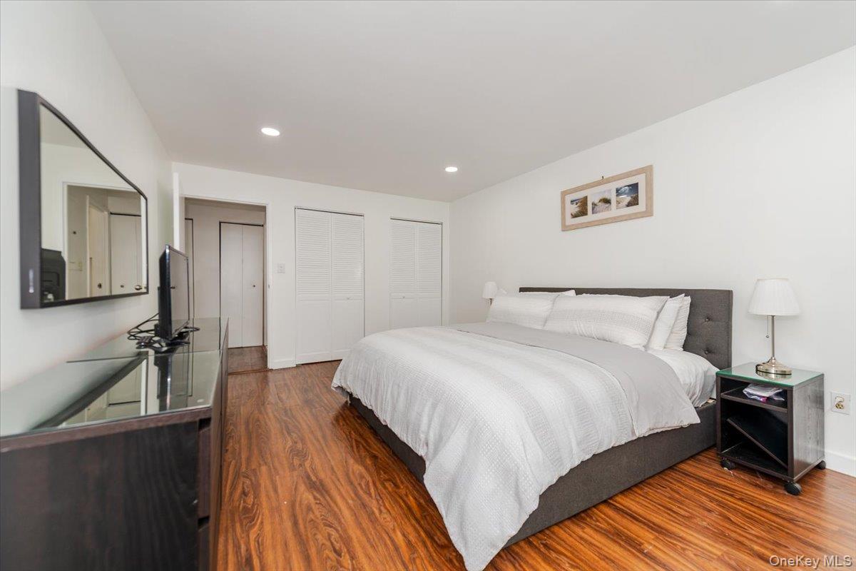 235 W Park Avenue, Unit 205 photo 10