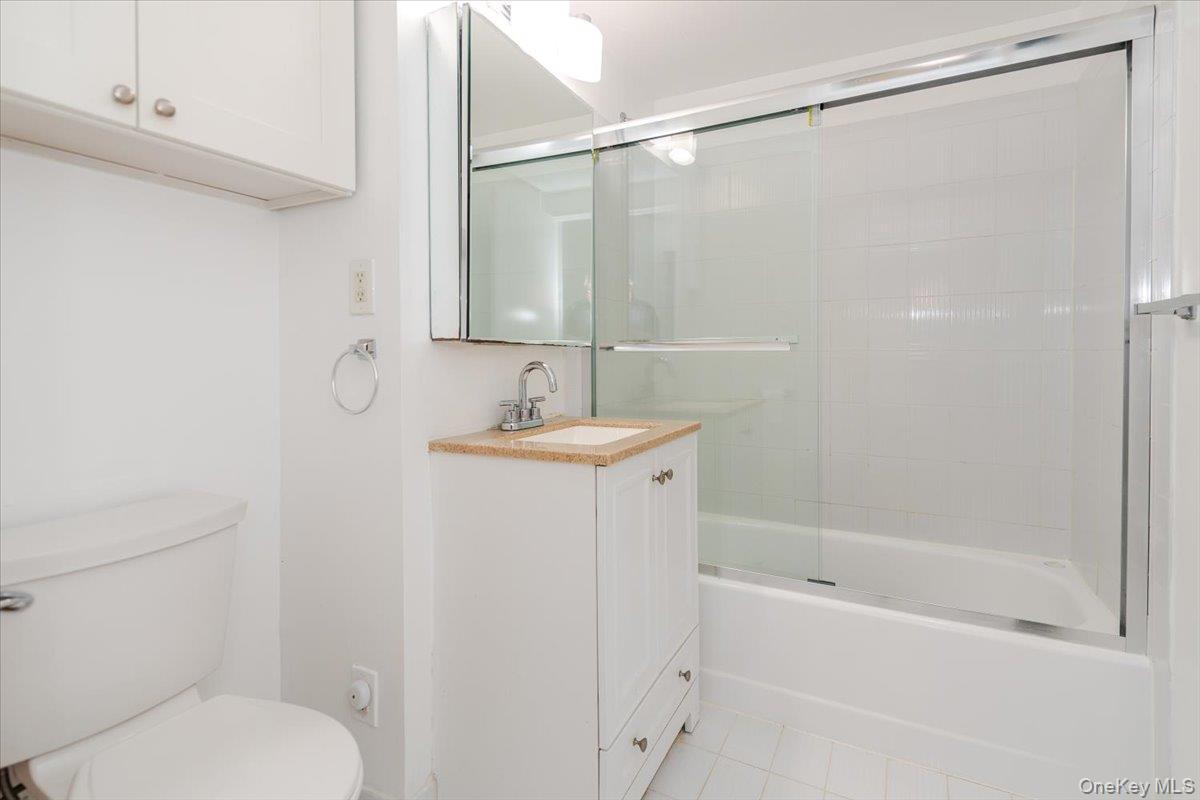 235 W Park Avenue, Unit 205 photo 11