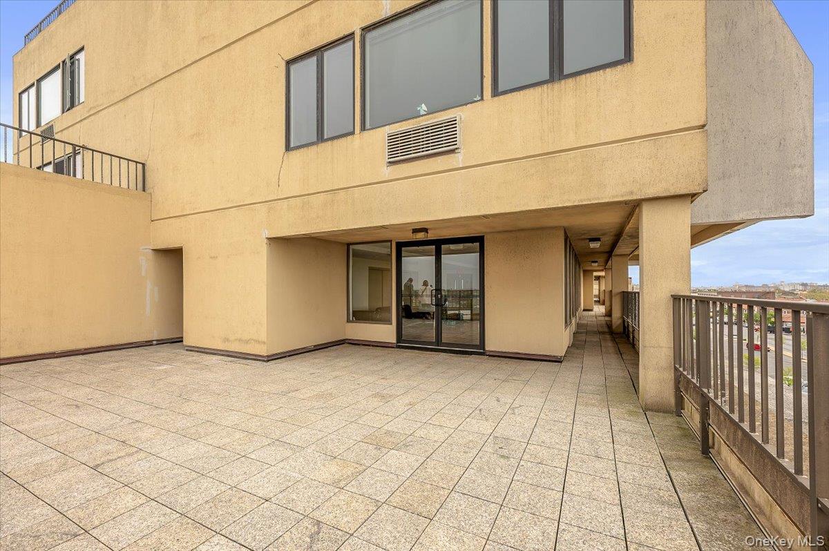 235 W Park Avenue, Unit 205 photo 14