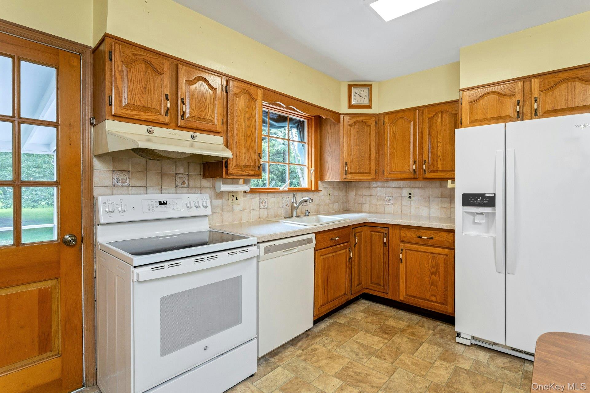 5 Spruce Pond Lane – For Sale photo 8
