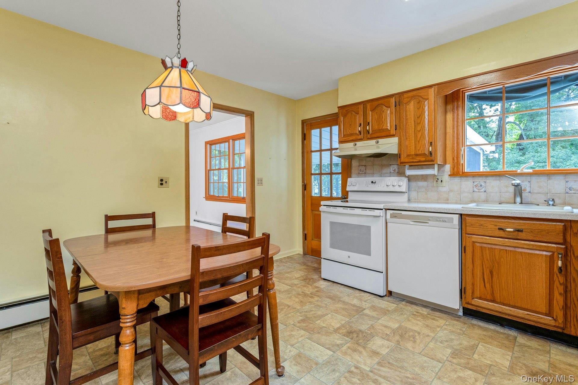 5 Spruce Pond Lane – For Sale photo 9