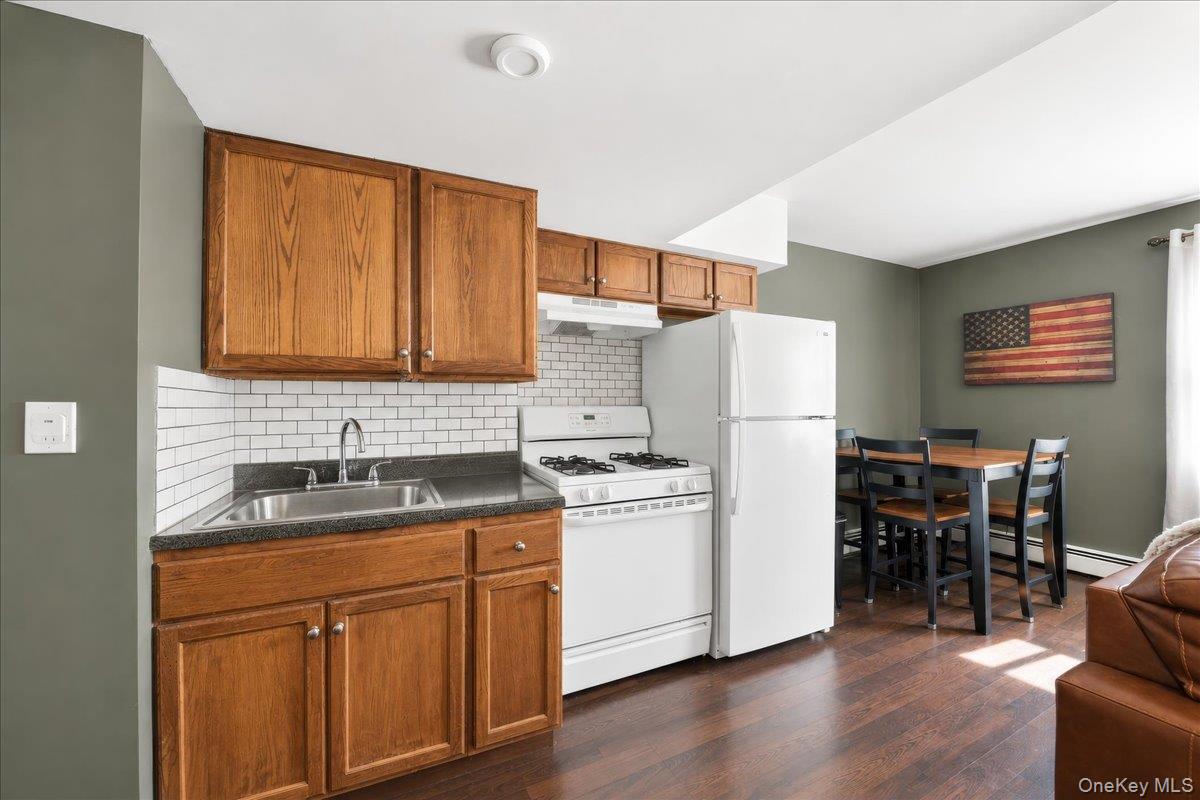 1581 Hollywood Avenue – For Sale photo 13