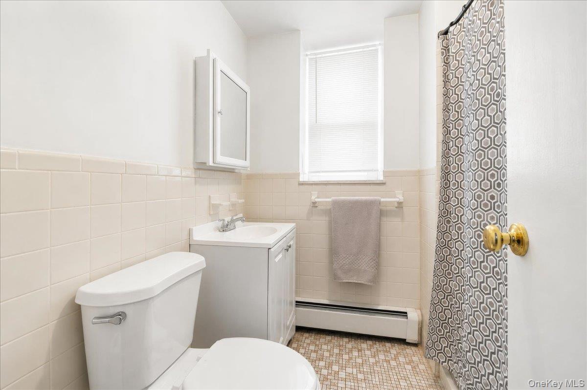 1581 Hollywood Avenue – For Sale photo 18