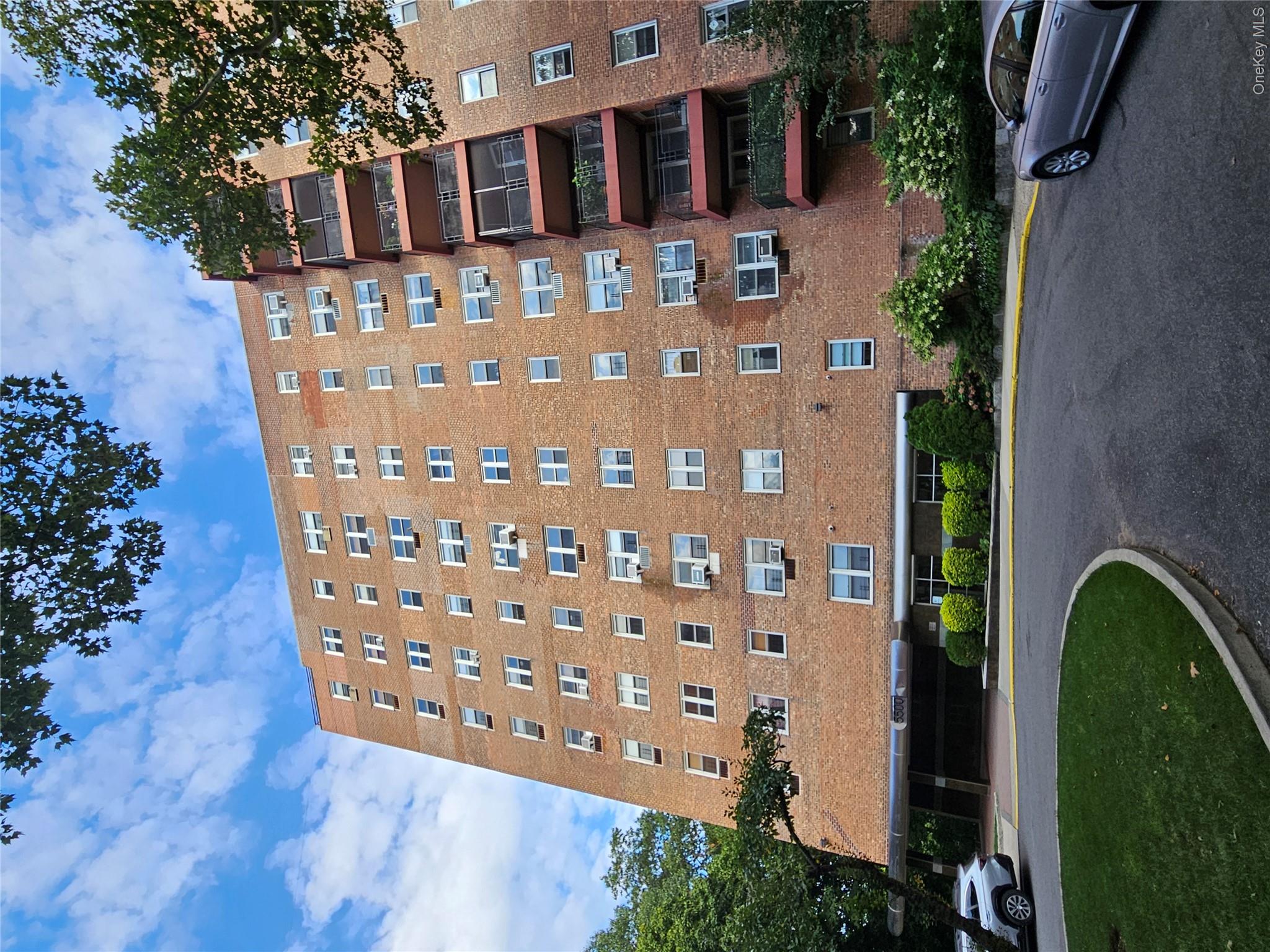 5500 Fieldston Drive, Unit 4ii