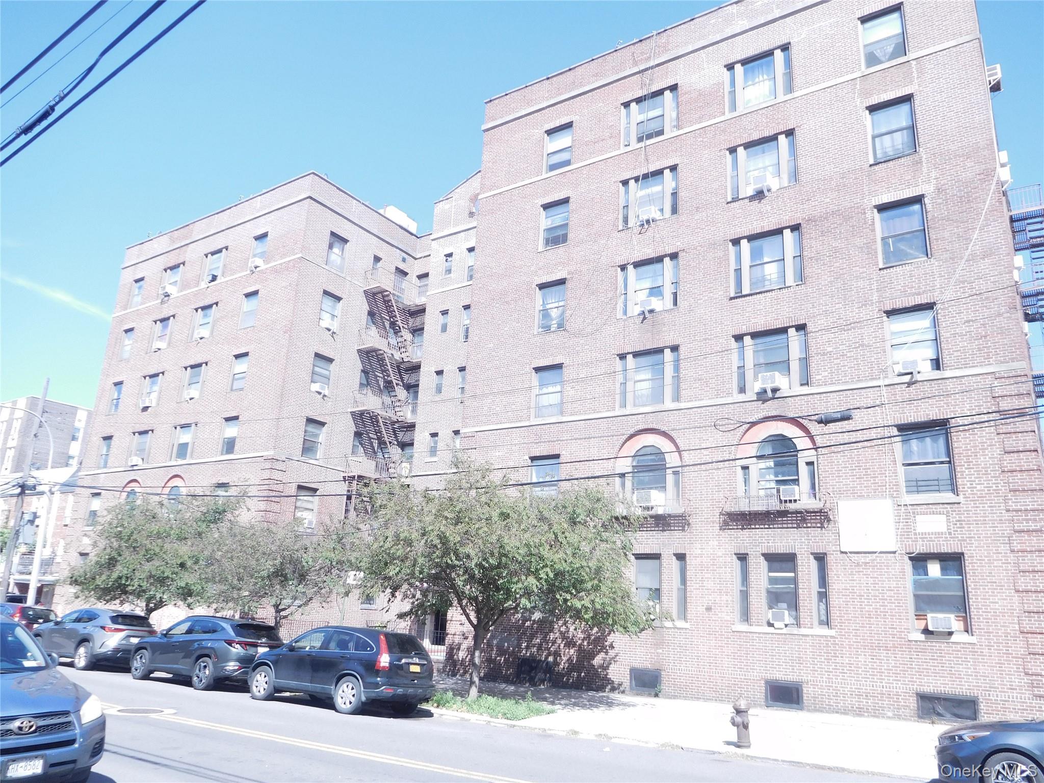 33-38 Parsons Boulevard, Unit 1H