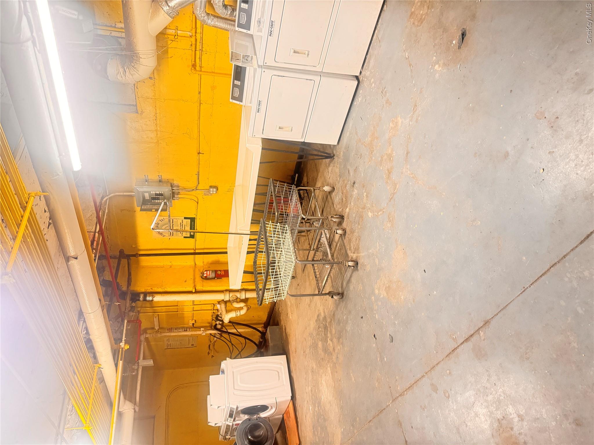 33-38 Parsons Boulevard, Unit 1H photo 11