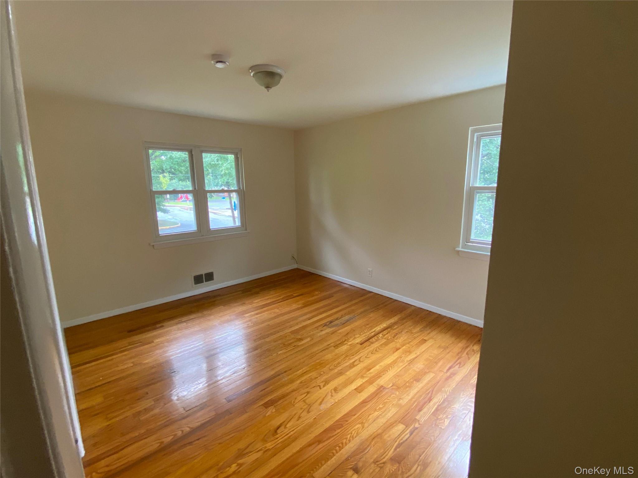 182 N Middletown Road – For Rent photo 6