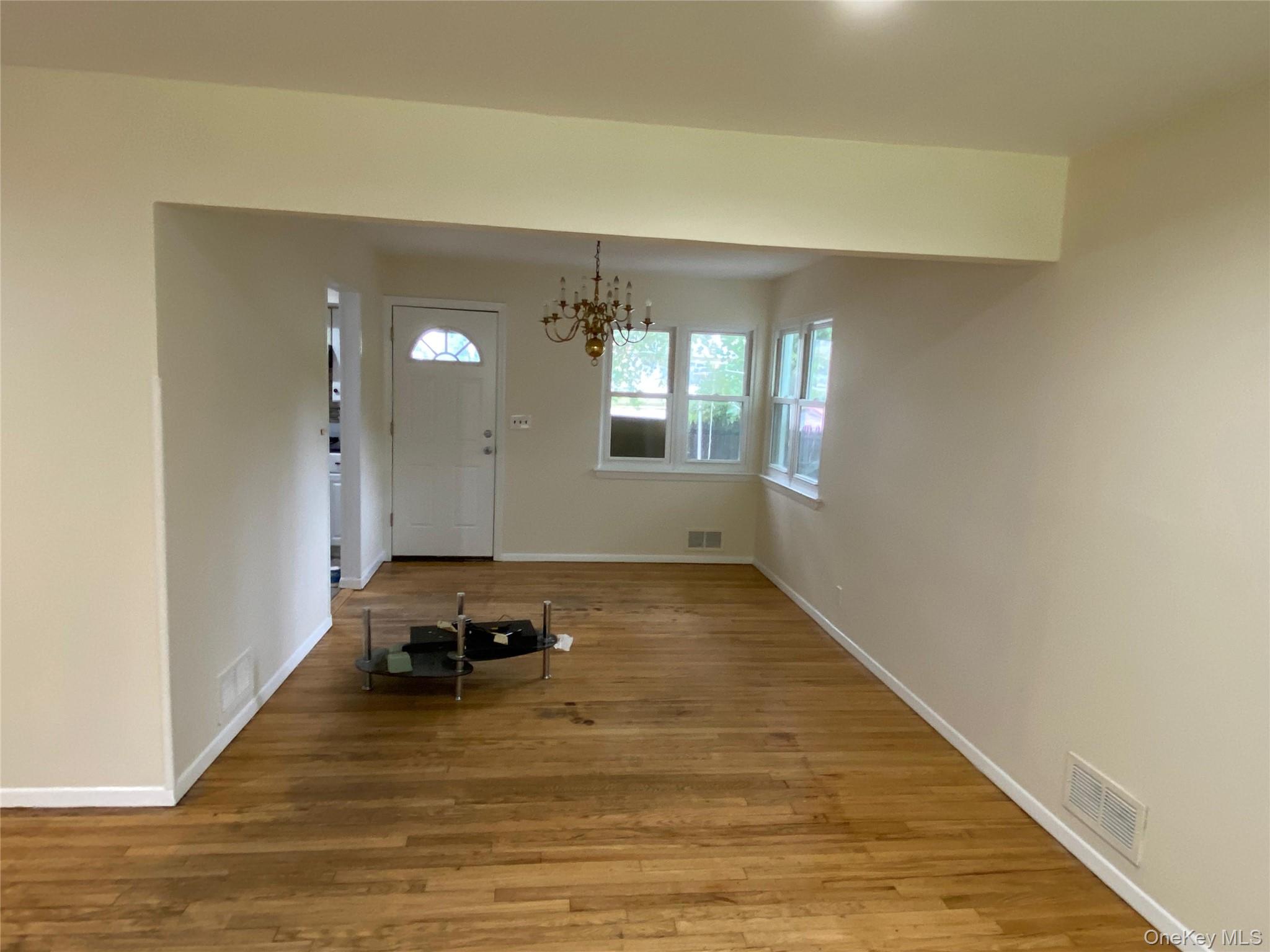 182 N Middletown Road – For Rent photo 4