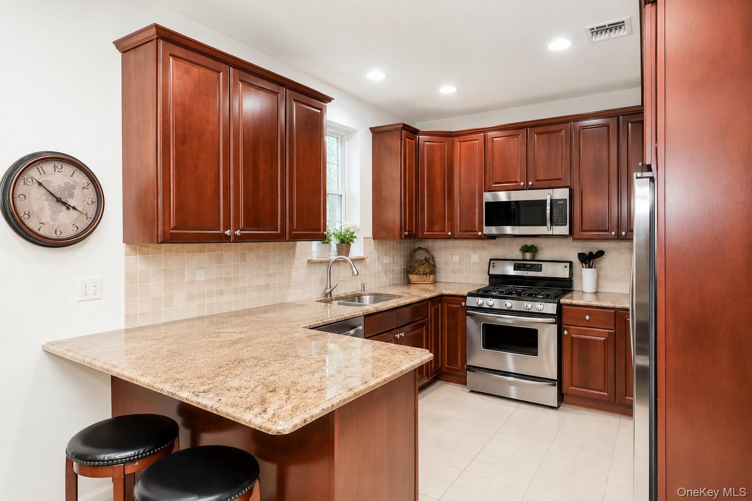 643 Verona Drive – For Sale photo 3