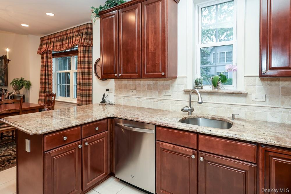 643 Verona Drive – For Sale photo 5