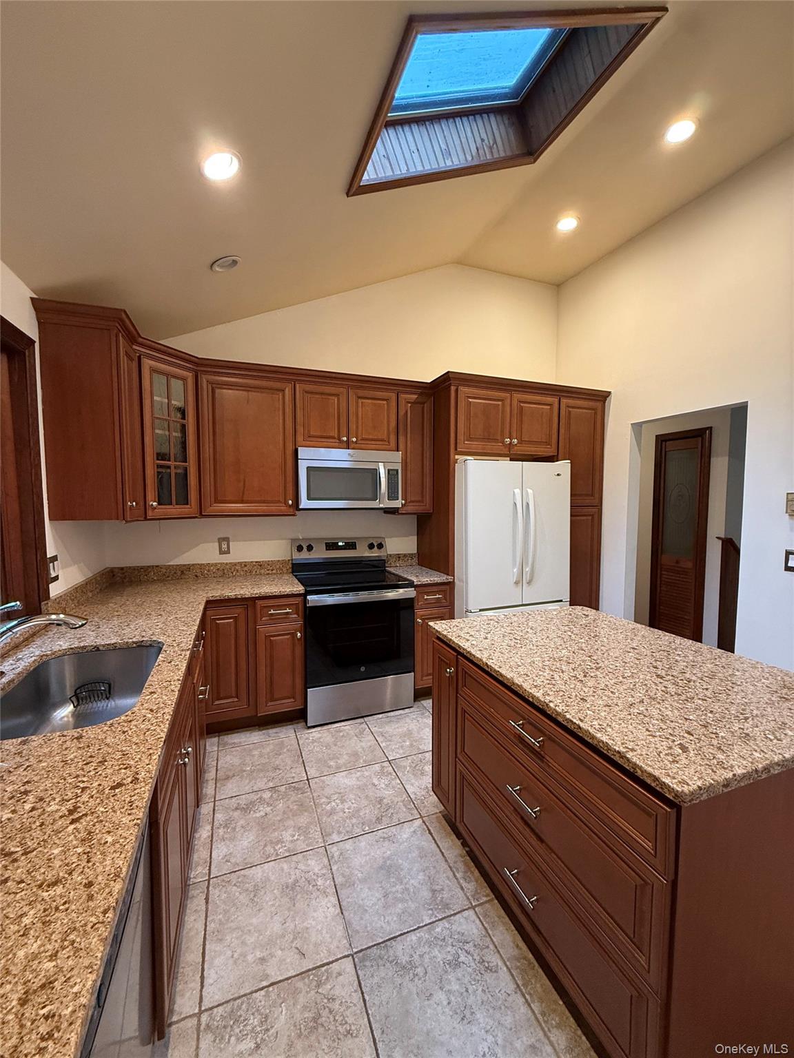 1095 Route 292 – For Sale photo 2