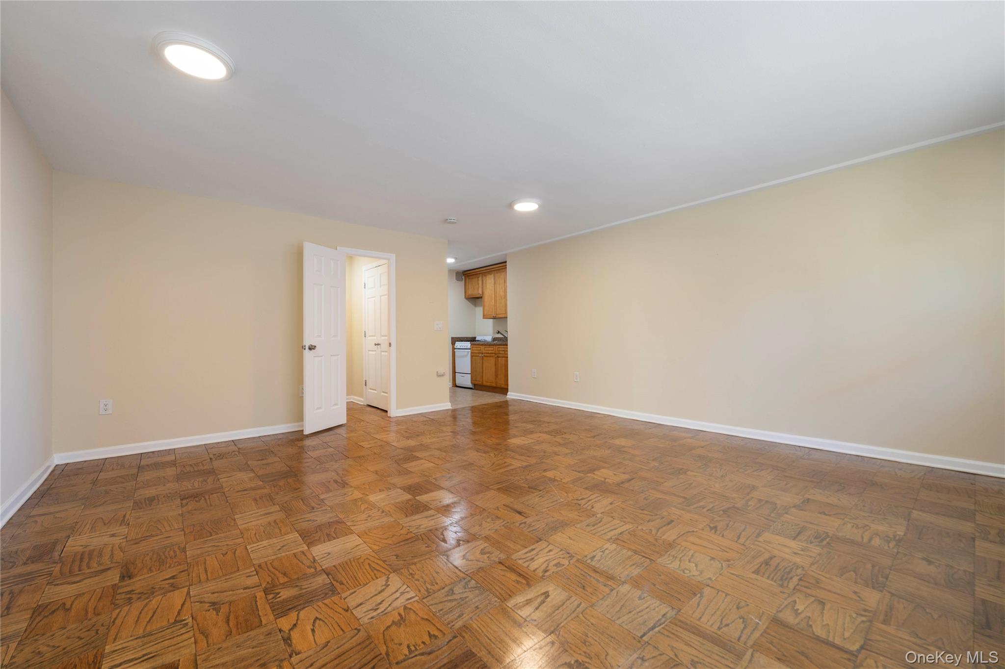 101 Gedney Street, Unit 6N photo 3