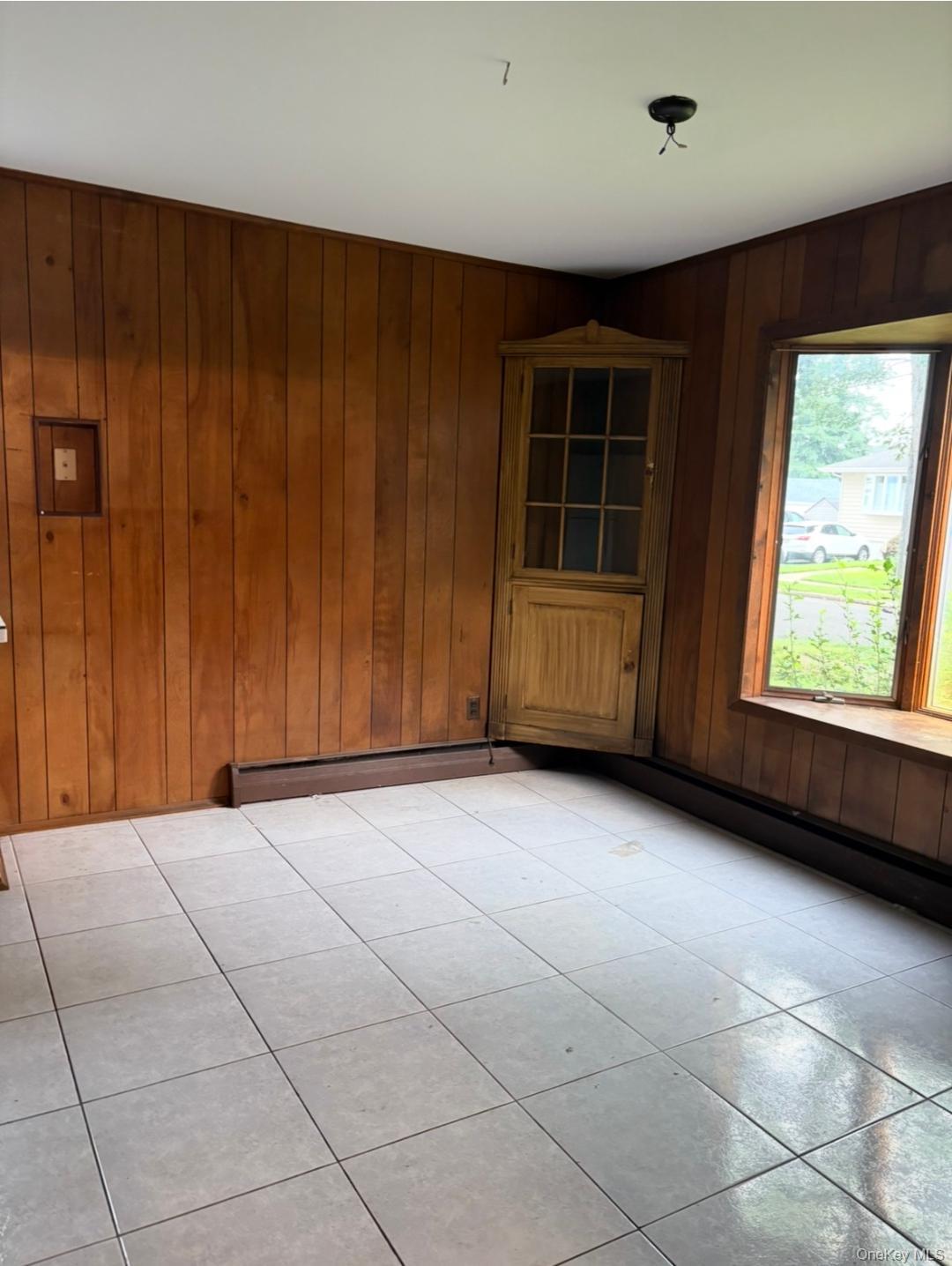 1 Cherokee Street – For Sale photo 3