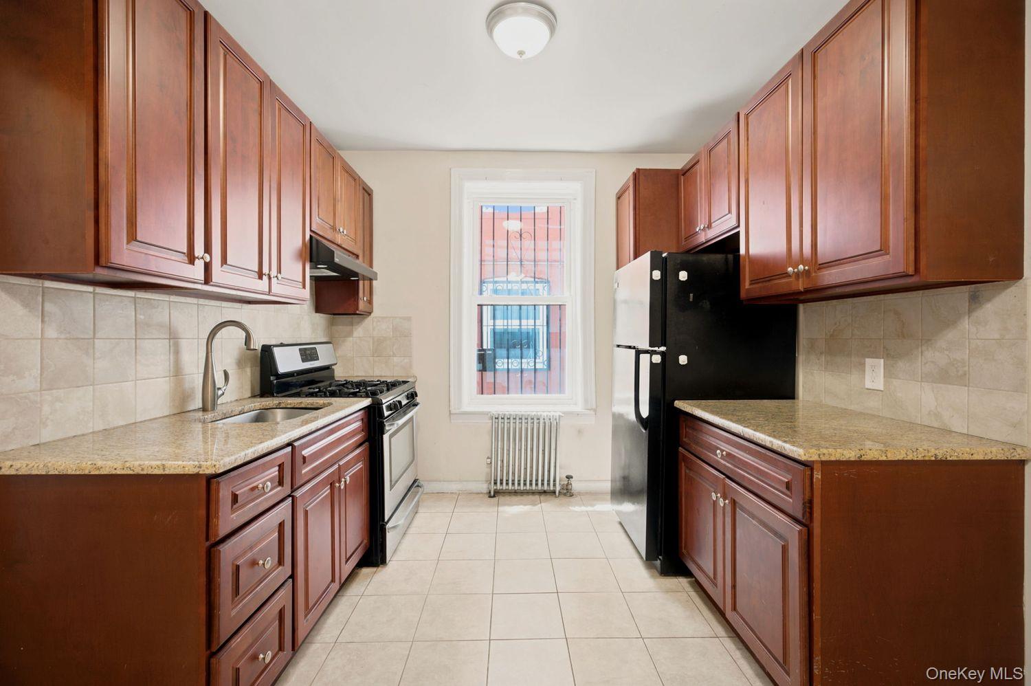 403 Stockholm Street – For Sale photo 8