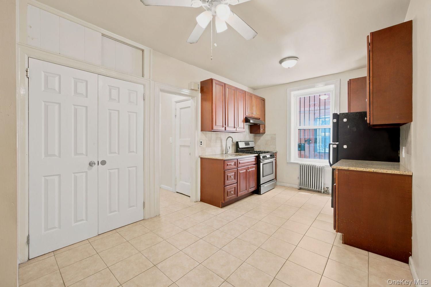 403 Stockholm Street – For Sale photo 9