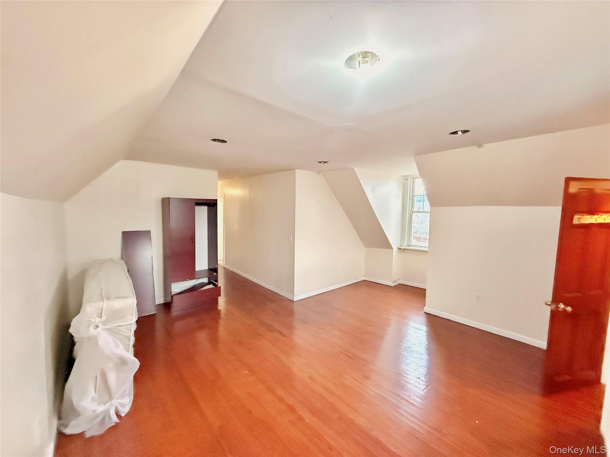 95-15 118th Street – For Sale photo 32