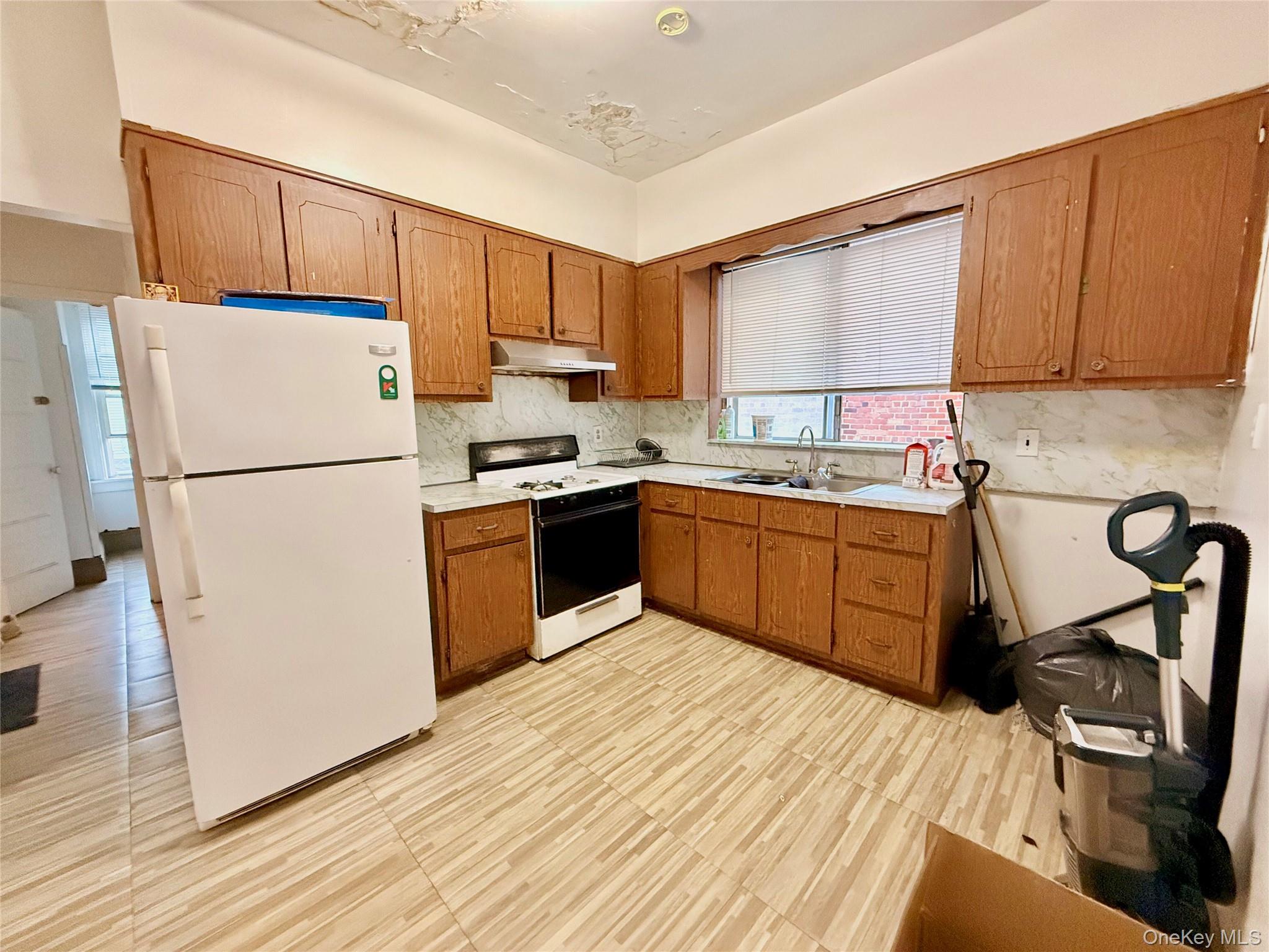 95-15 118th Street – For Sale photo 21