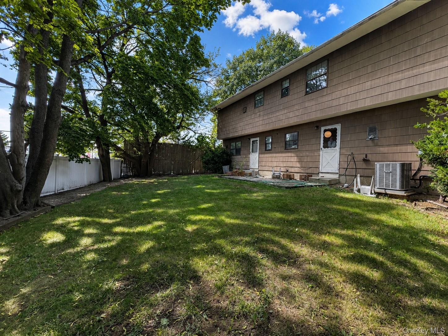 7 Roberts Lane – For Sale photo 3