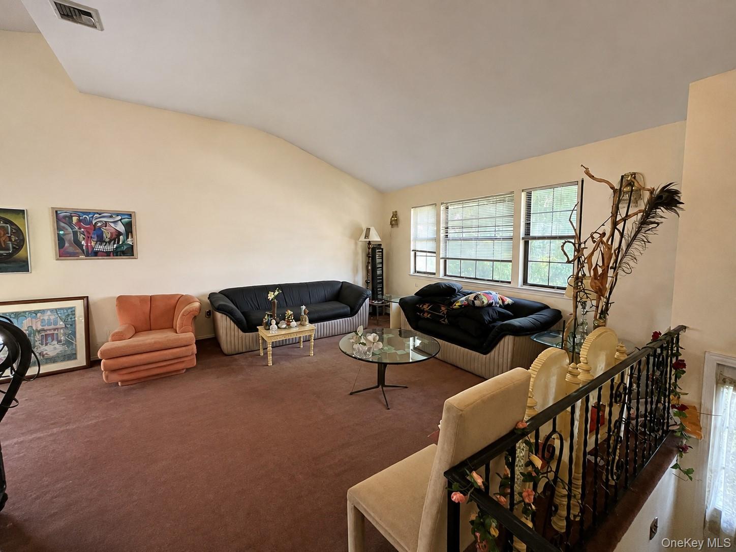 7 Roberts Lane – For Sale photo 10