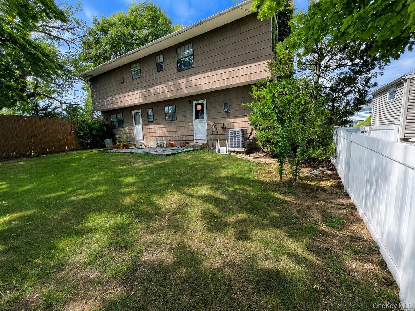 7 Roberts Lane – For Sale photo 4