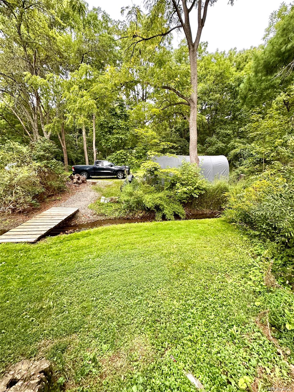 65 Water Loop – For Sale photo 4
