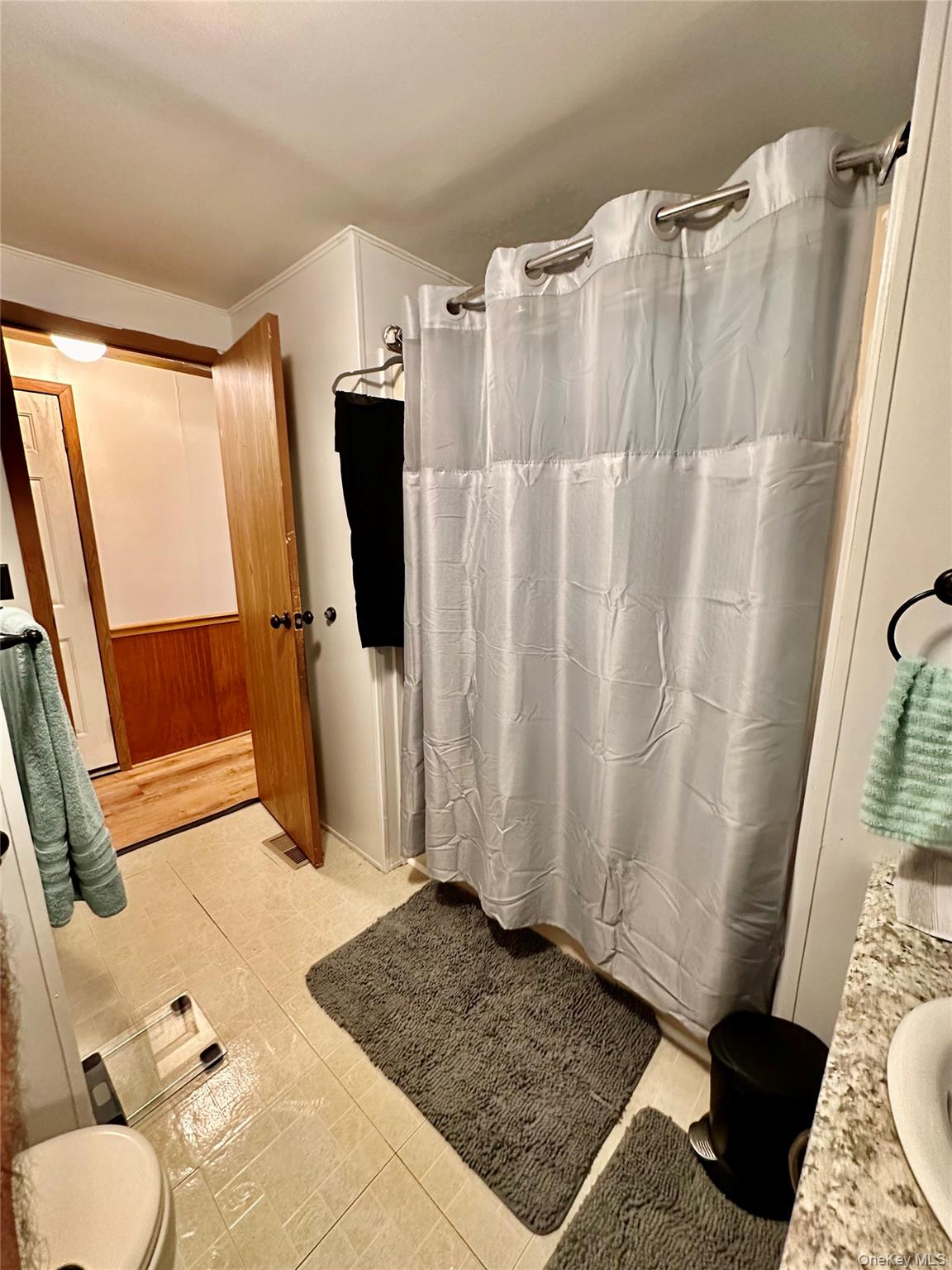 65 Water Loop – For Sale photo 20
