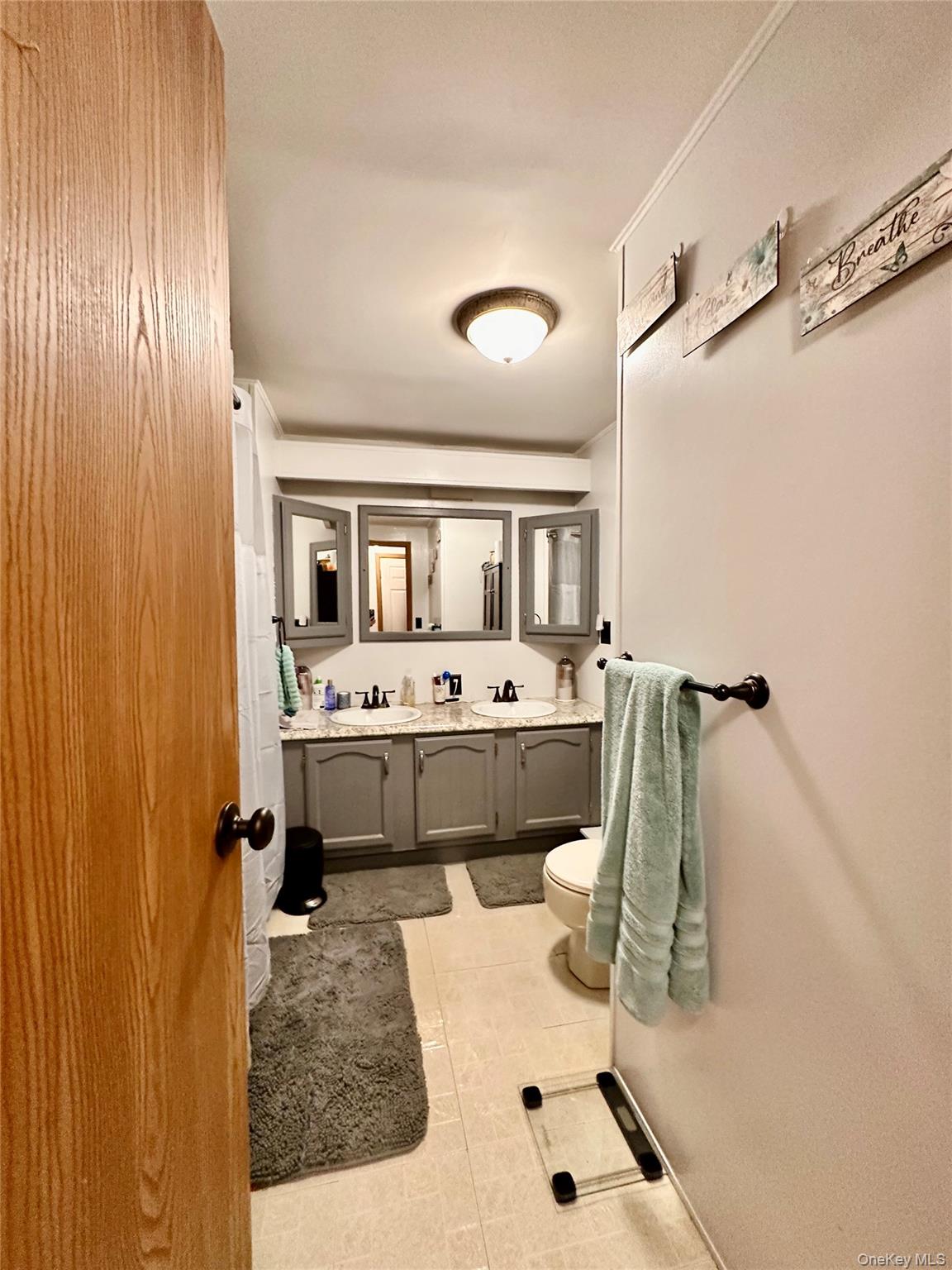 65 Water Loop – For Sale photo 18