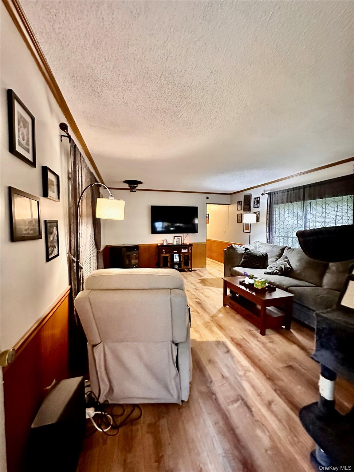 65 Water Loop – For Sale photo 9