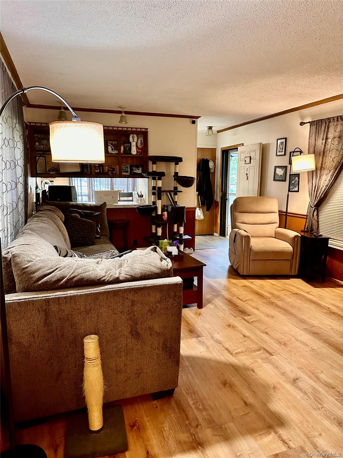 65 Water Loop – For Sale photo 12