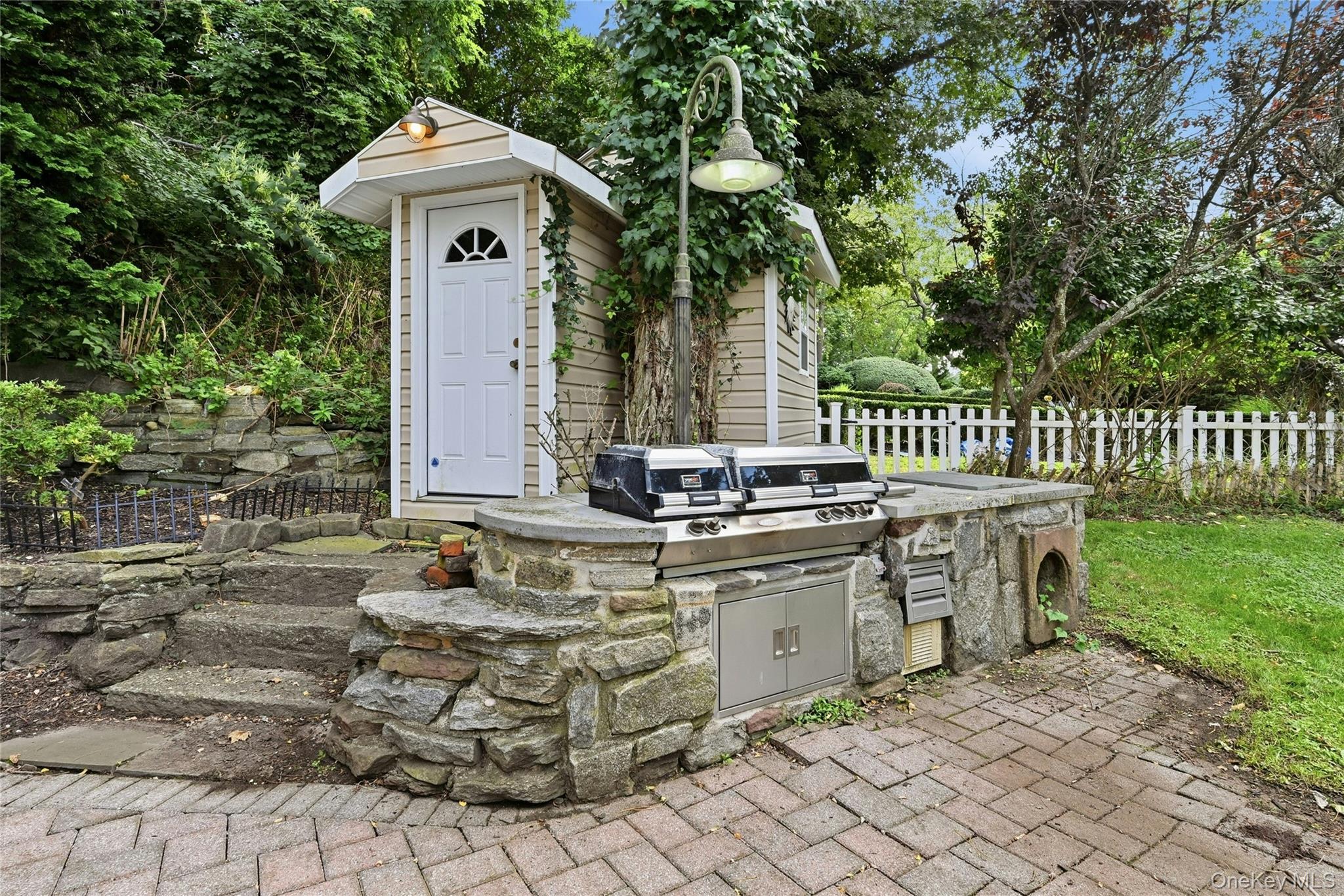 47 Shore Road – For Sale photo 44