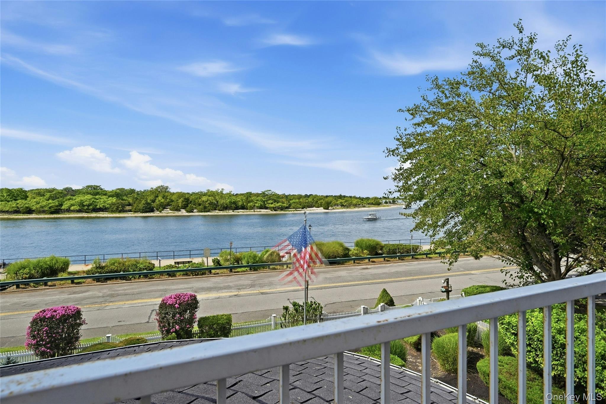 47 Shore Road – For Sale photo 36