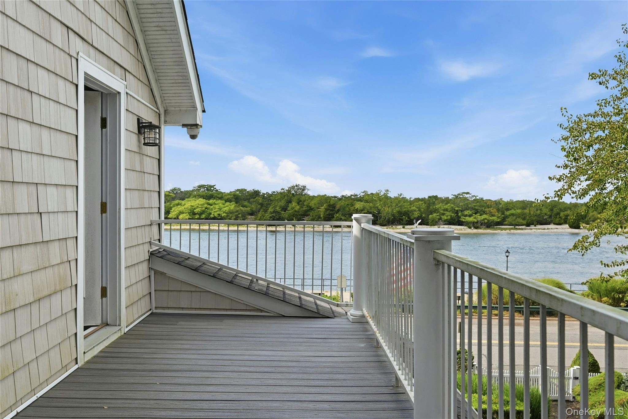 47 Shore Road – For Sale photo 37