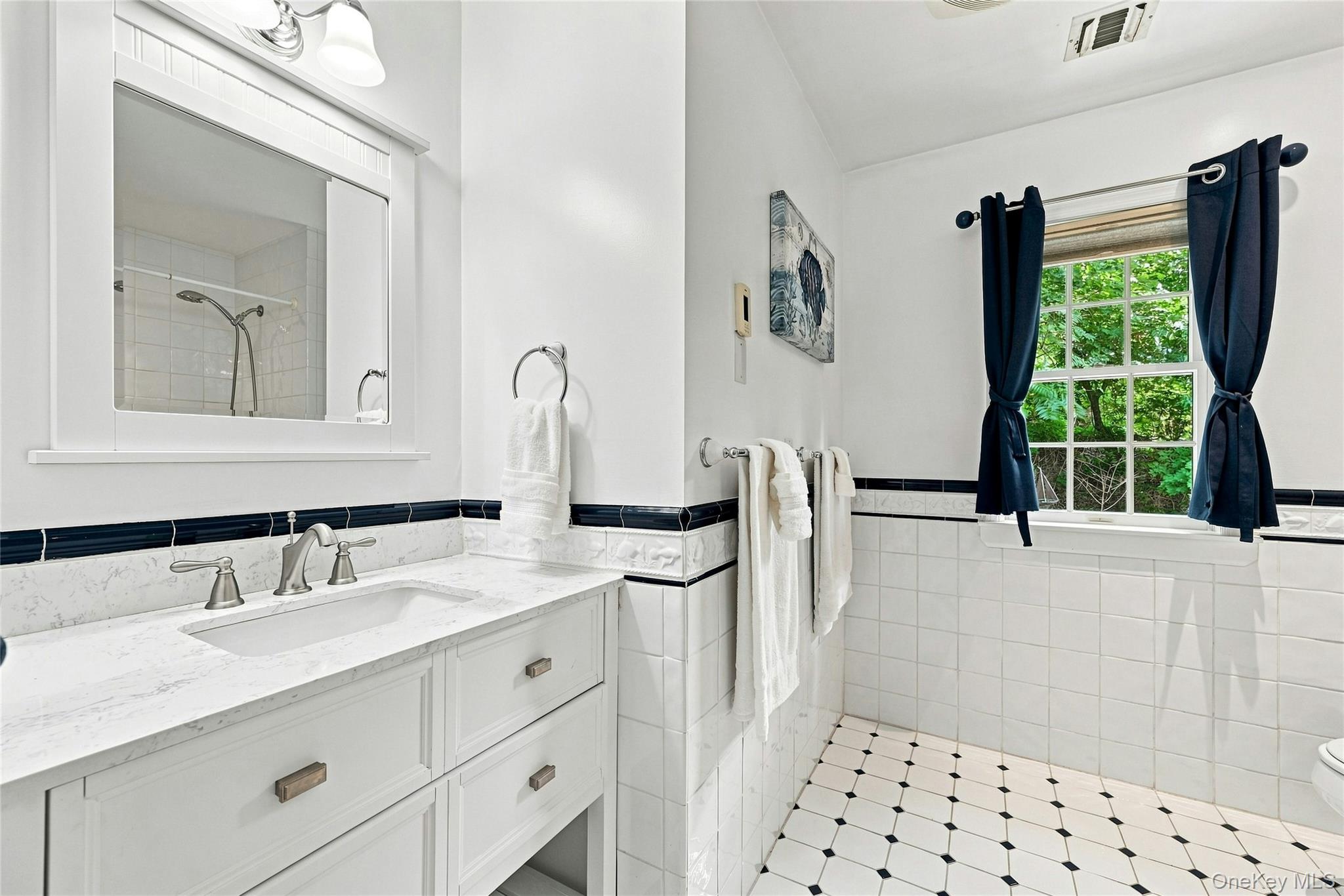 47 Shore Road – For Sale photo 30