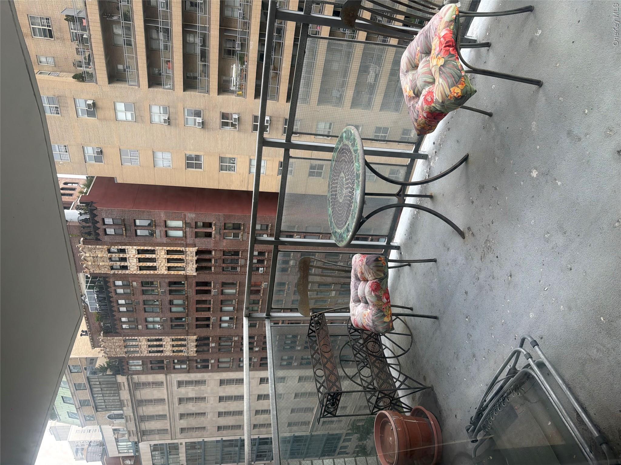 303 E 57th Street, Unit 10D photo 18