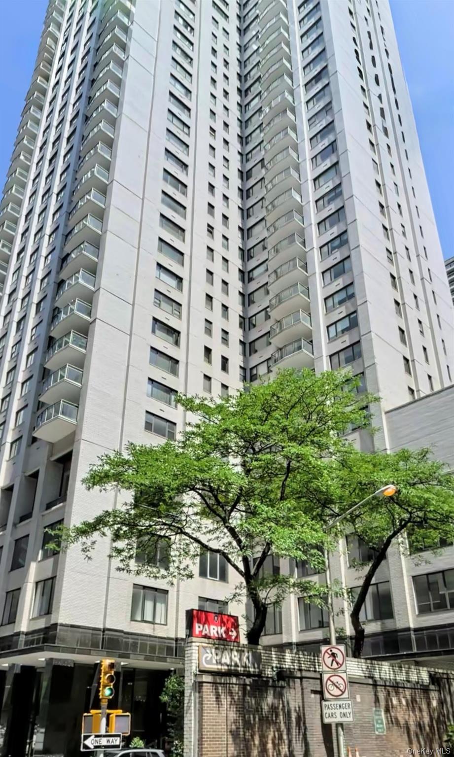 303 E 57th Street, Unit 10D photo 2