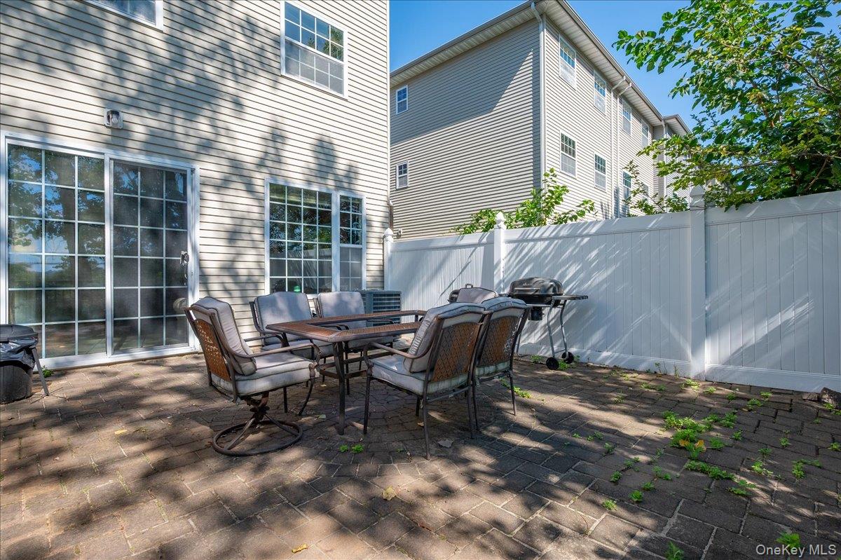56 Heron Lane, Unit 393 photo 17