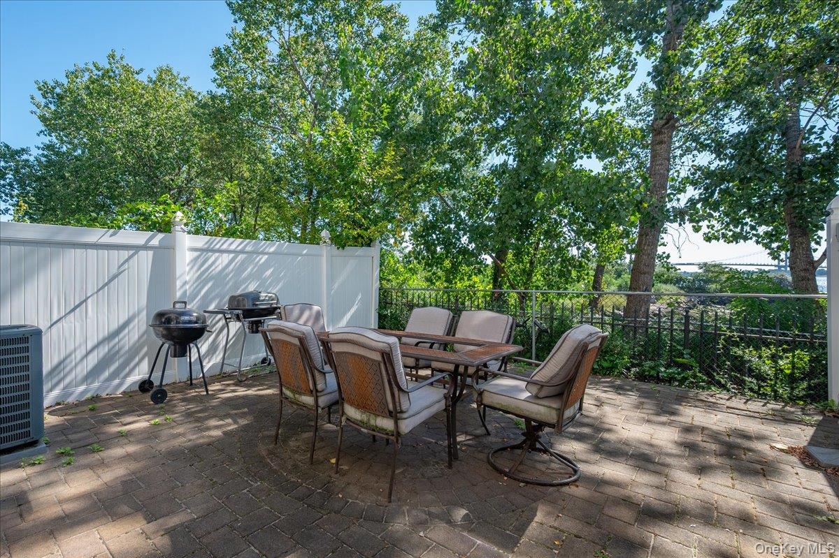 56 Heron Lane, Unit 393 photo 19