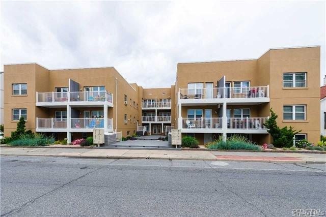 251 W Broadway, Unit 210 photo 2