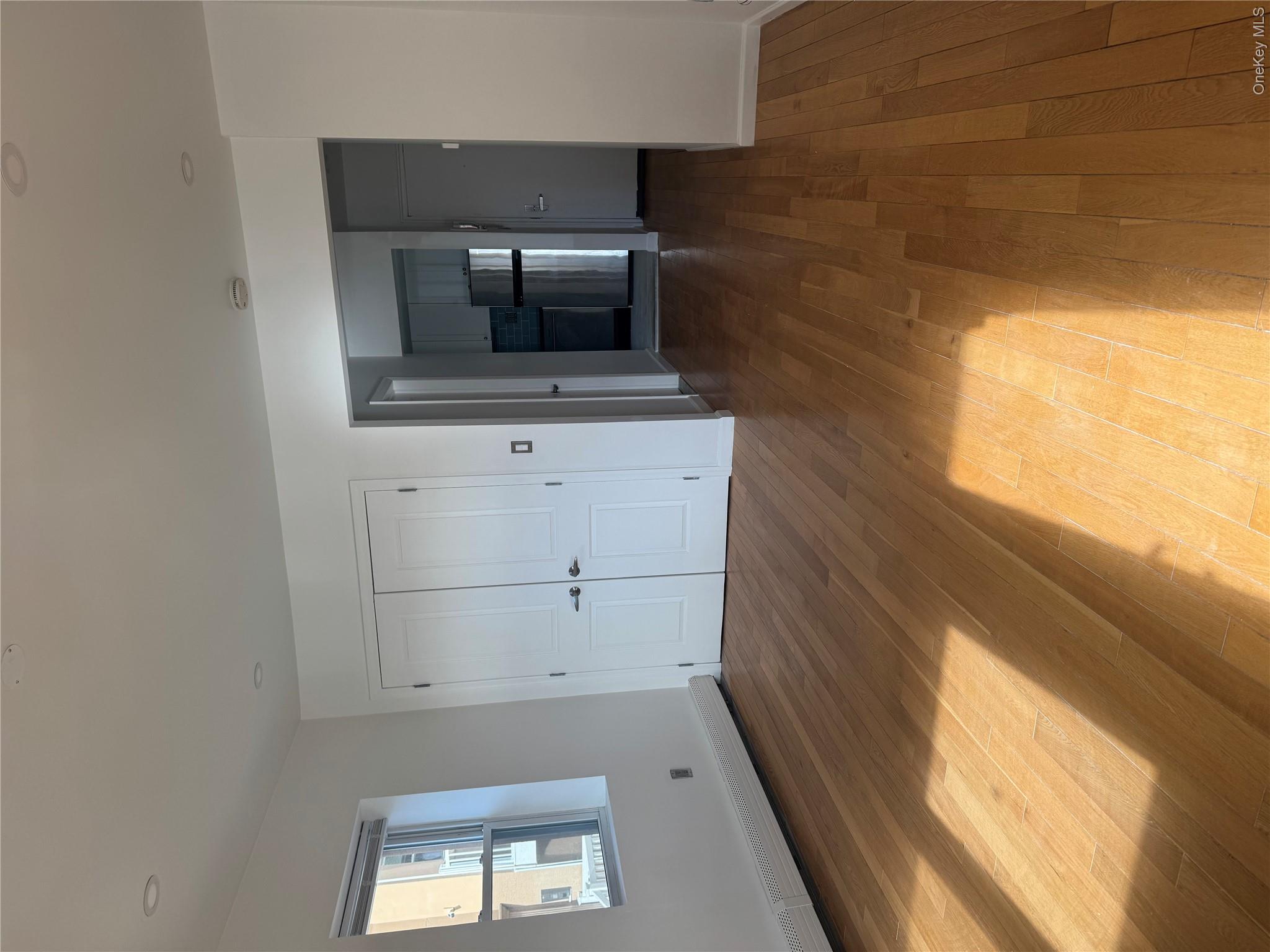 251 W Broadway, Unit 210 photo 5