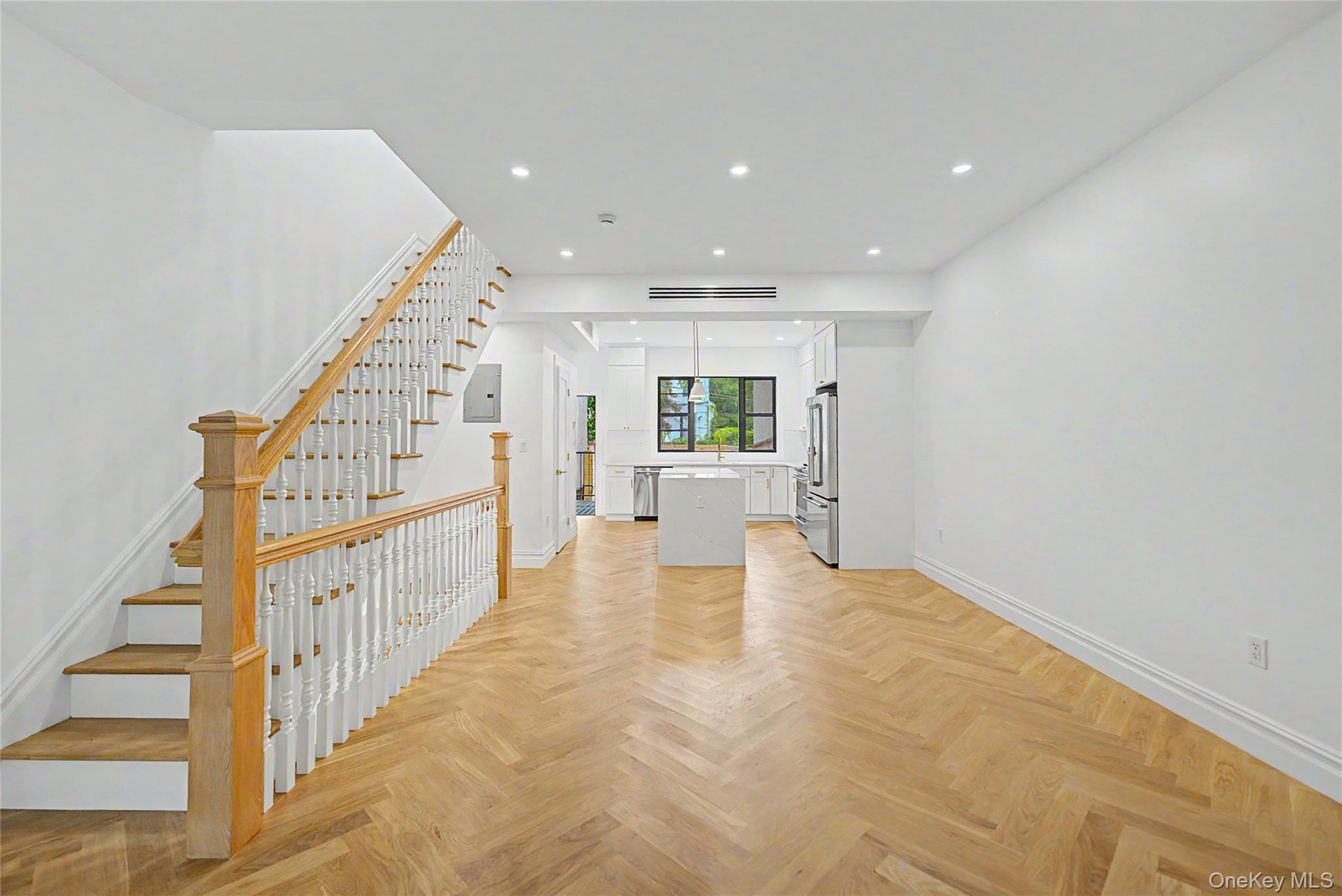 1123 Madison Street – For Sale photo 2