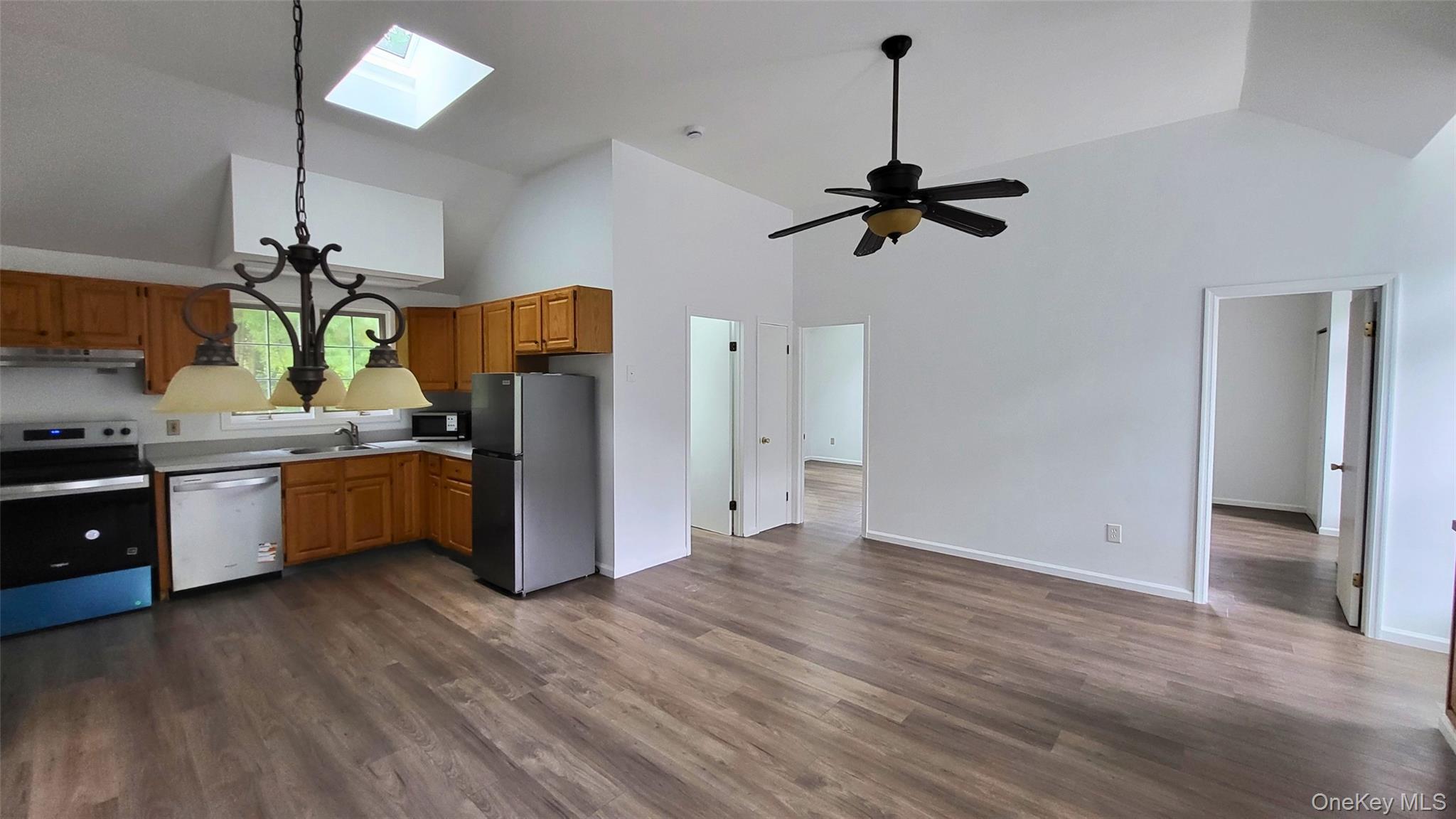 19 A Friendship Lane – For Rent photo 11
