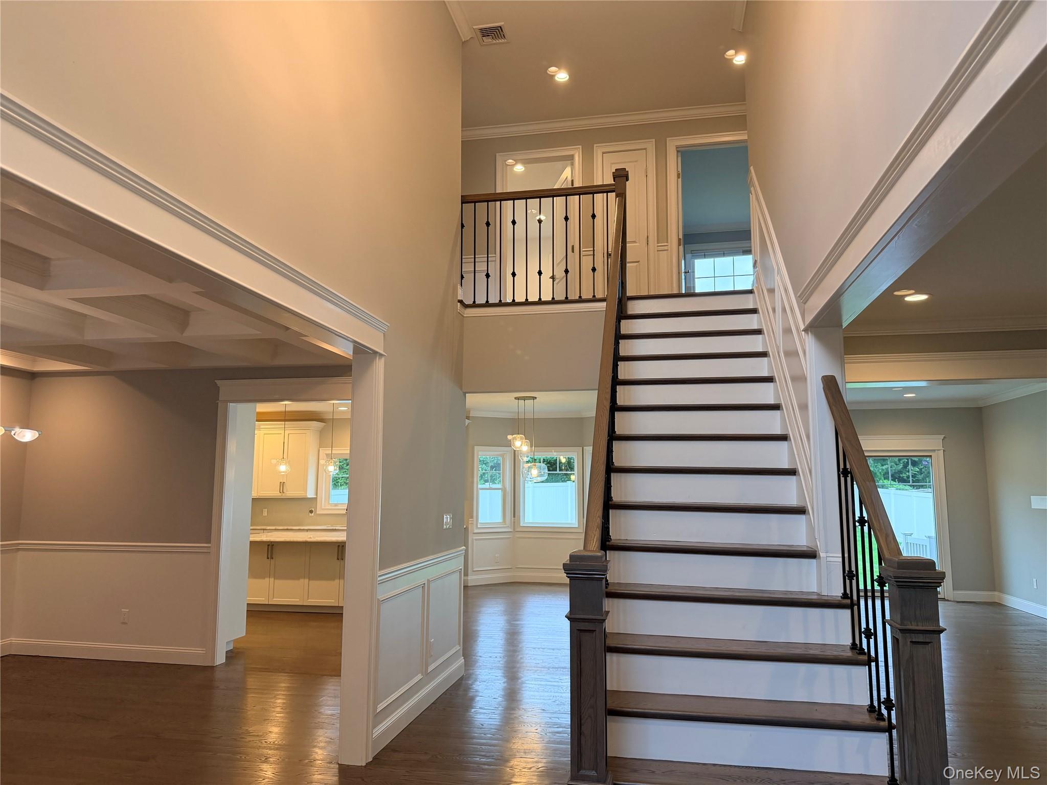 28 E Fern Dr – For Rent photo 2