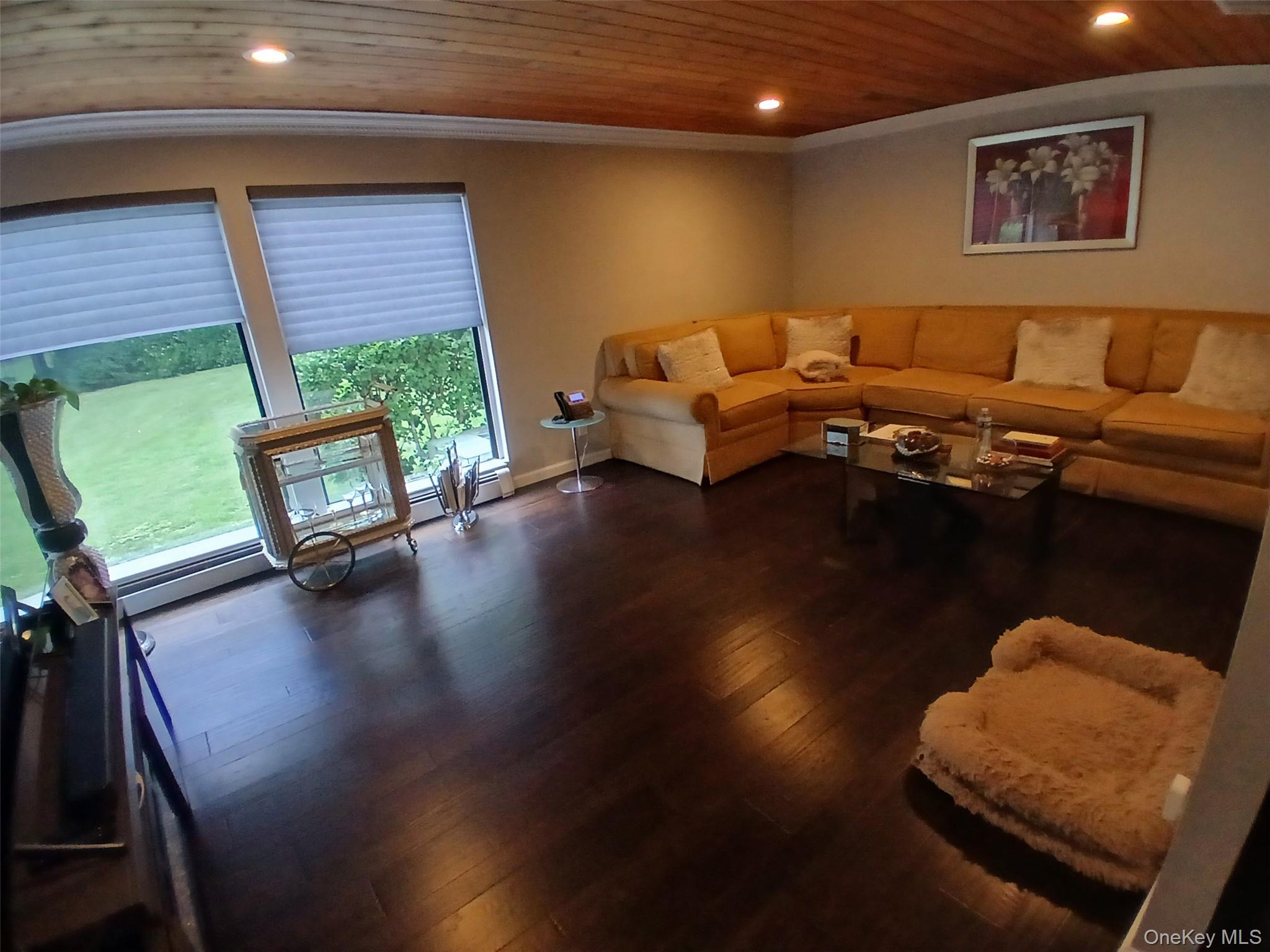 5 Carol Lane – For Sale photo 20