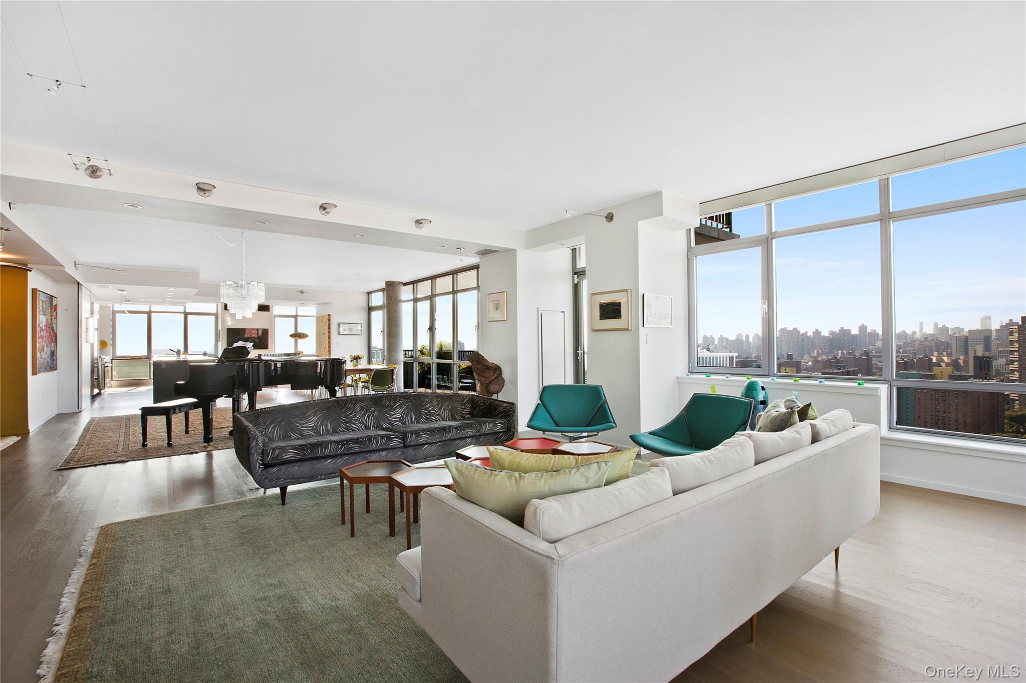 1485 5th Avenue, Unit 26D photo 3