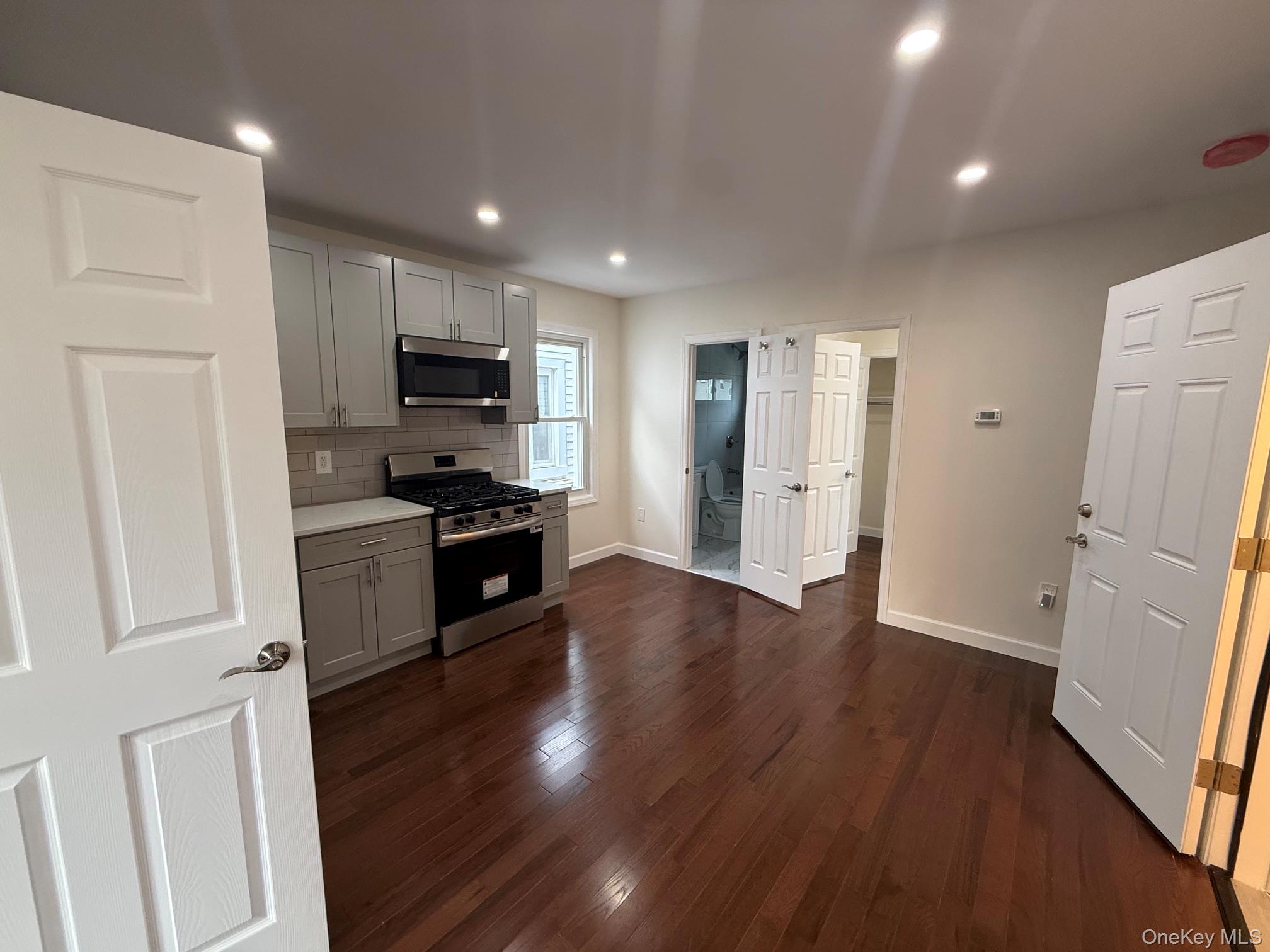 94-19 116th Street – For Sale photo 3